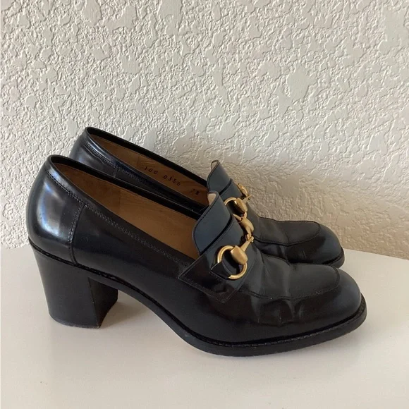 Vintage Gucci Heel Loafers Gold Horsebit Detail - Picture 3 of 9
